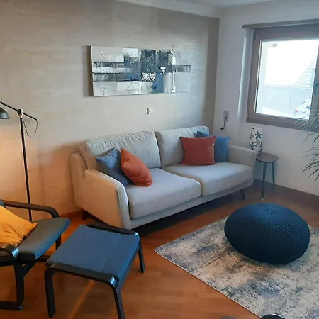 Spacious Well Equipped Location Garage 4 Pessoas Apartman Cascais